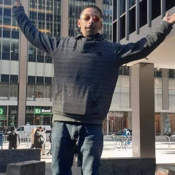 Meet your Posher, Travis - Picture 1 of 1